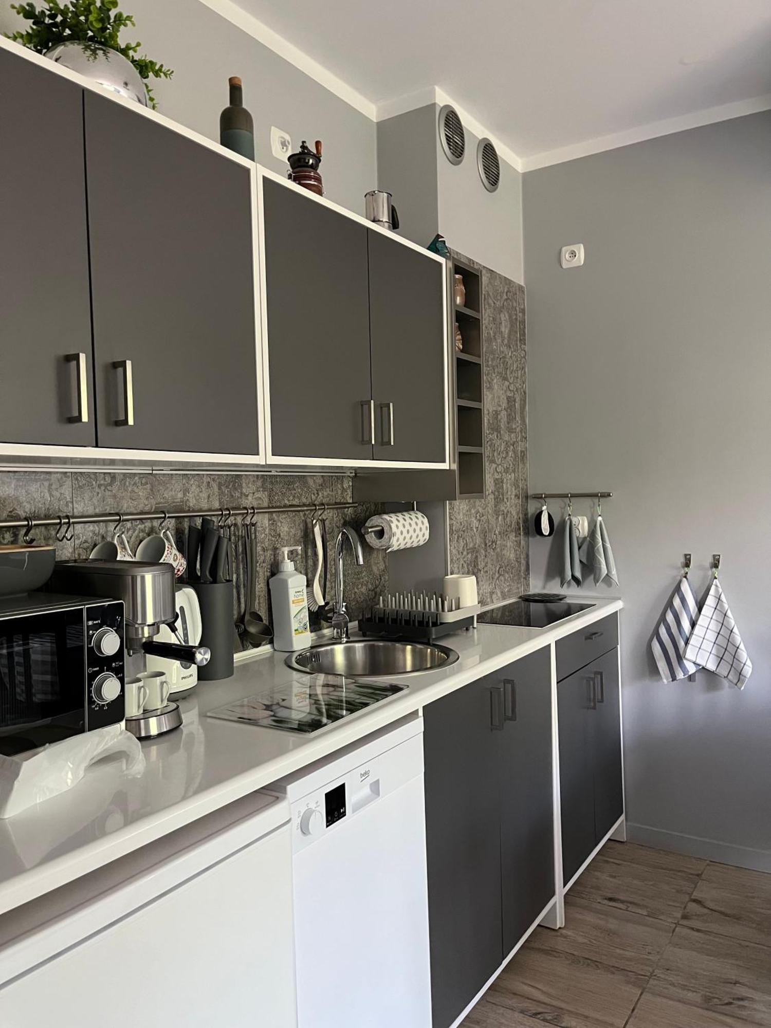Azyl Apartment